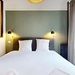 Beautiful Modern Apartment With Balcony In Geneva