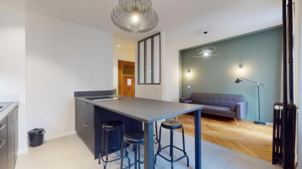 Appartement Beautiful Modern With Balcony In Genève