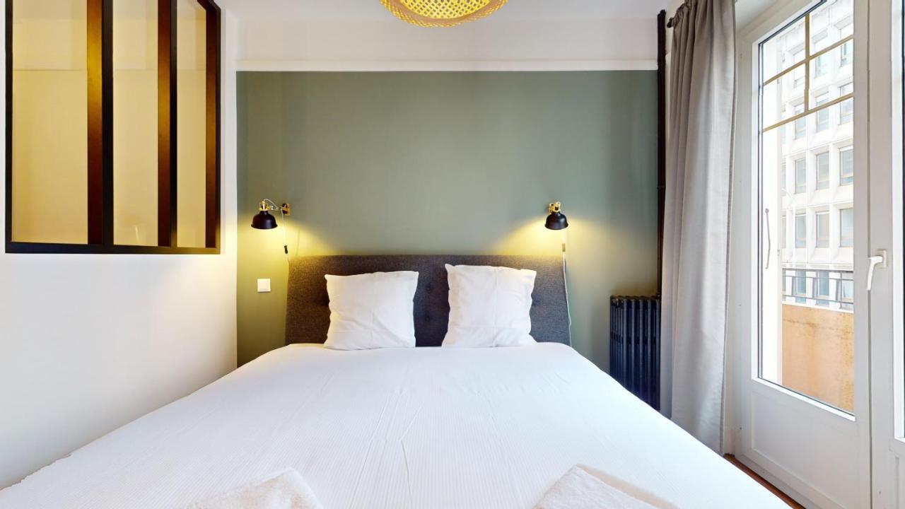 Apartamento Beautiful Modern With Balcony In